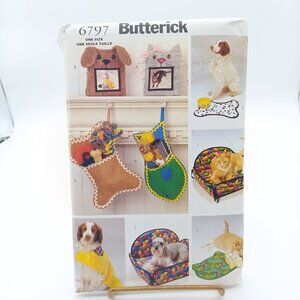 UNCUT Vintage Sewing PATTERN Butterick 6797, Pet Accessories 2000 Pillow Frame